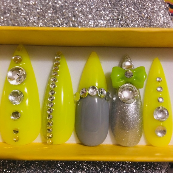 🍋Metallic Lemon Zest Press on Nails-Med(1,5,4,6,8 - Picture 5 of 10